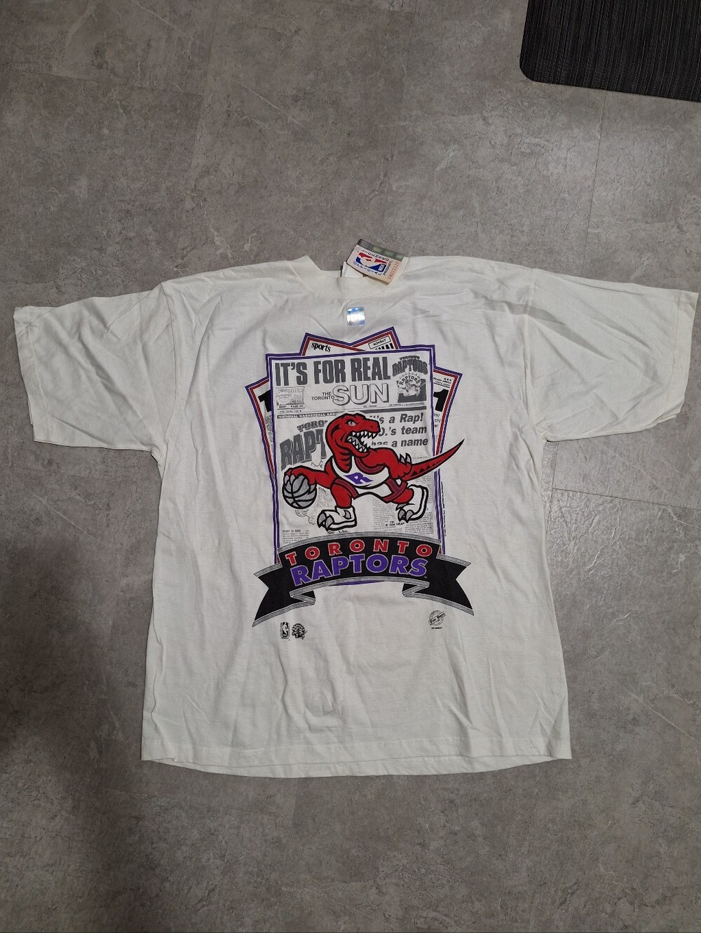 Nwt! Vintage Toronto Raptors T-Shirt